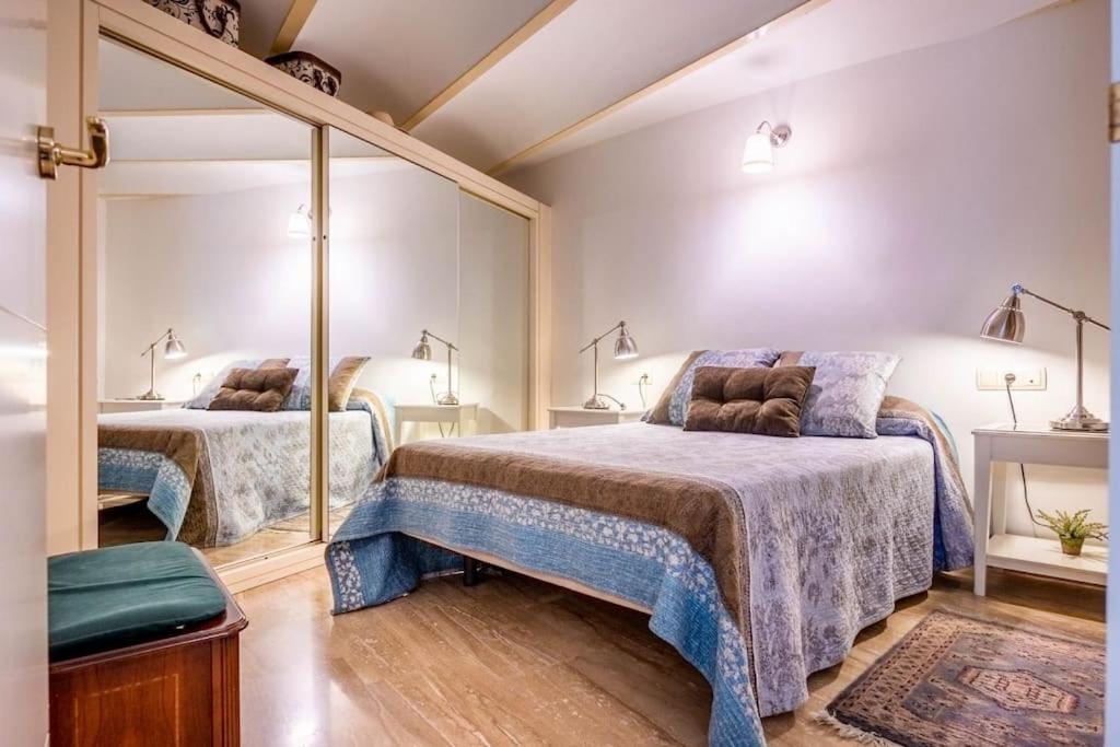 Luxury & Elegant Duplex In Center Apartment *